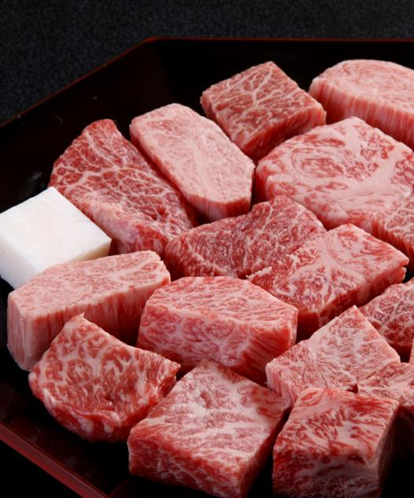 飛騨牛ダイスステーキ(ロース・ヒレ・もも)300g