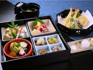 武蔵野(お座敷) 天ぷら弁当「乾山」 ペアお食事券(昼限定)