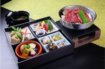 武蔵野(お座敷)特選和牛すき焼き ペアお食事券(昼限定)