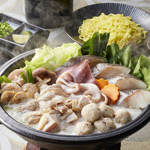 北海道産鶏もも肉と魚介を使った 鶏白湯鍋セット